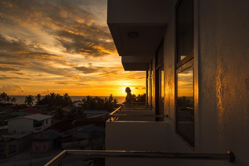 Rekidhiye Inn Addu City Exterior foto